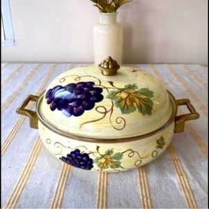 Vintage tabletops unlimited Sauce Pot